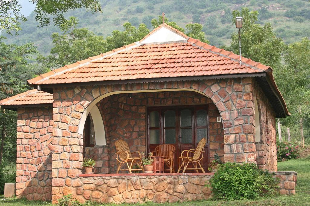 Lakeside Dindigul Ξενοδοχείο Δωμάτιο φωτογραφία